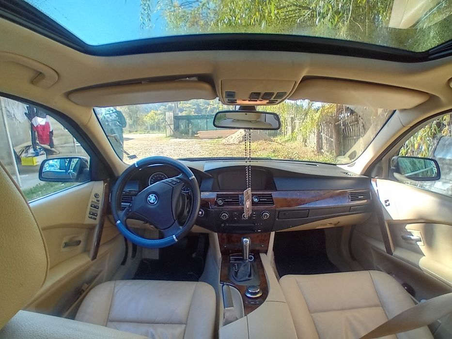 Vând  Sau schimb  BMW E60 525i