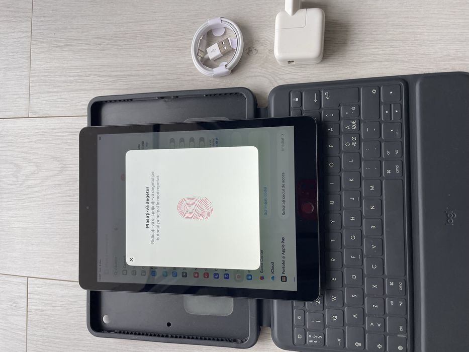 • Ipad •  Gen 9  •  10.2” •