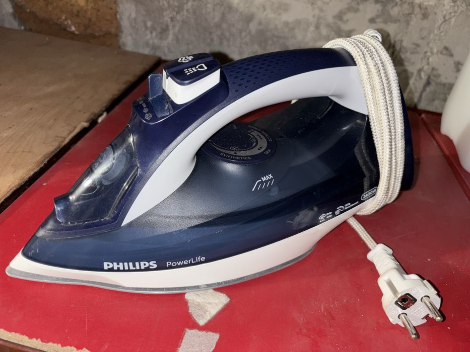 Fier de calcat rufe Philips 2400W