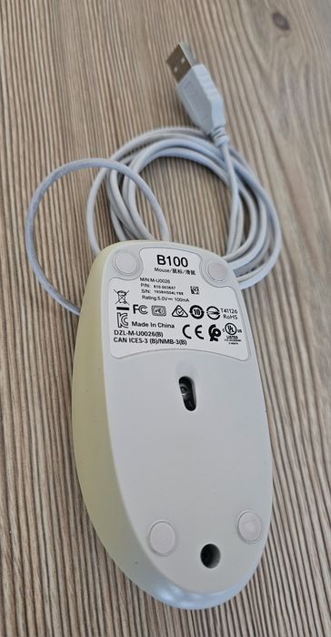 Мишка Logitech B100, Бяла