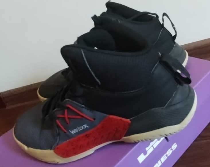 Adidasi sport negri
