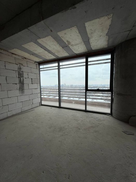 Продаётся помещение под офис или ресторан, бизнес центр Zarafshon City