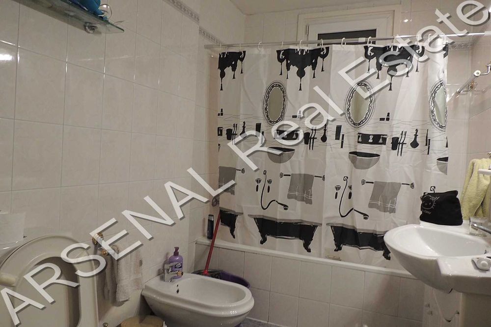 Дава се под наем Тристаен апартамент в София, Лозенец - 120 кв.м за 750 € - Снимка #3