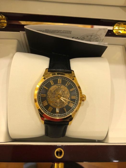 Продат часы Отан