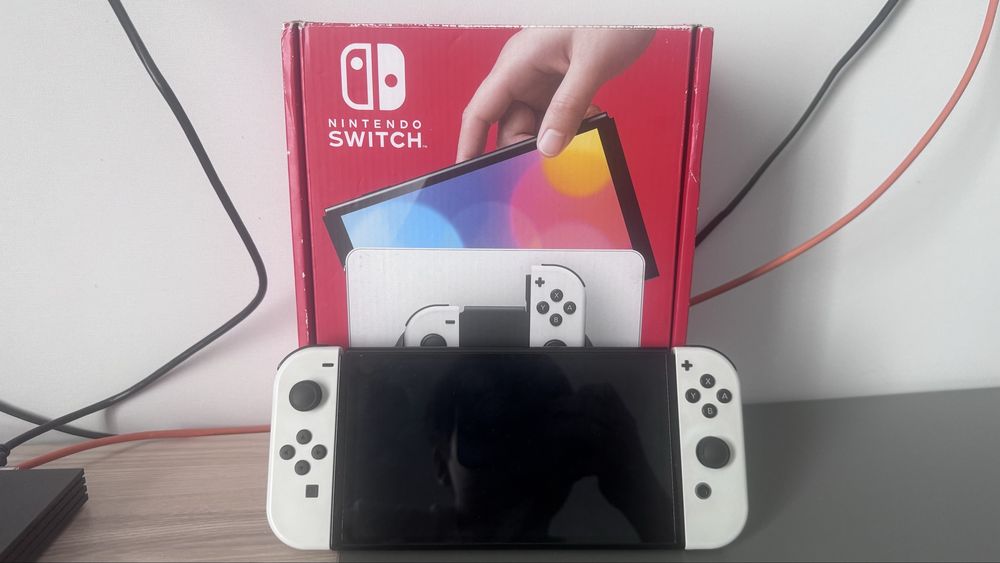 Nintendo switch oled прошитый белый