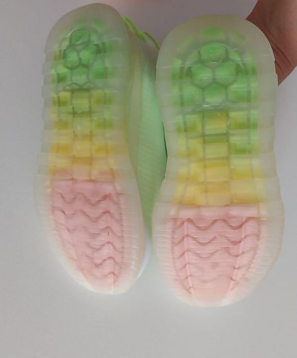 Кроссовки унисекс 3000т