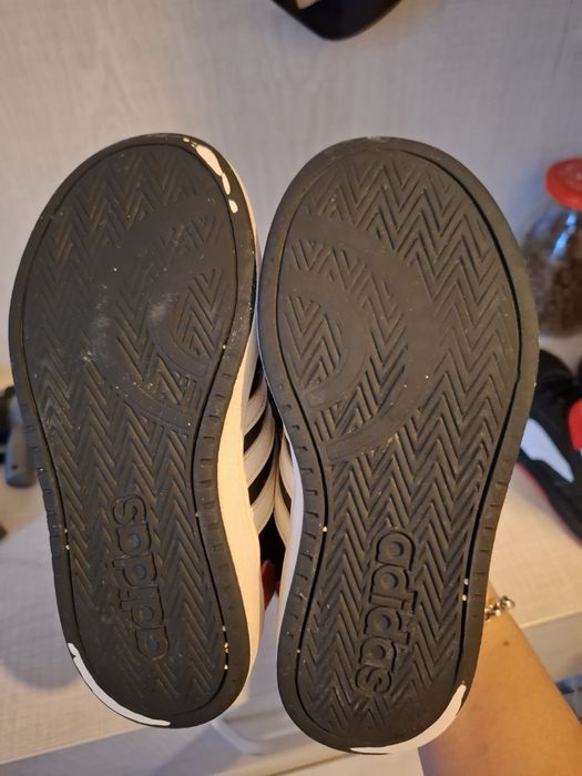 Маратонки адидас 29 номер