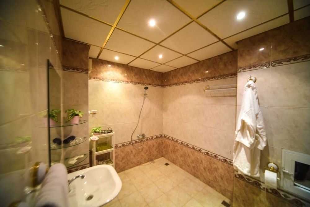 Продава се Четиристаен апартамент в София, Славия - 110 кв.м за 1187 €/кв.м - Снимка #7