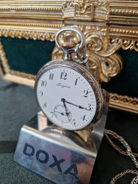 Прекрасен антикварен колекционерски швейцарски джобен часовник Longine
