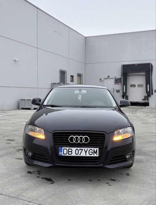 Audi A3.