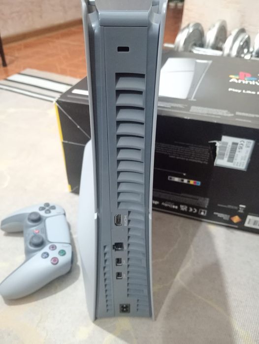 PlayStation 5Slim 30th Anniversary Limited Edition