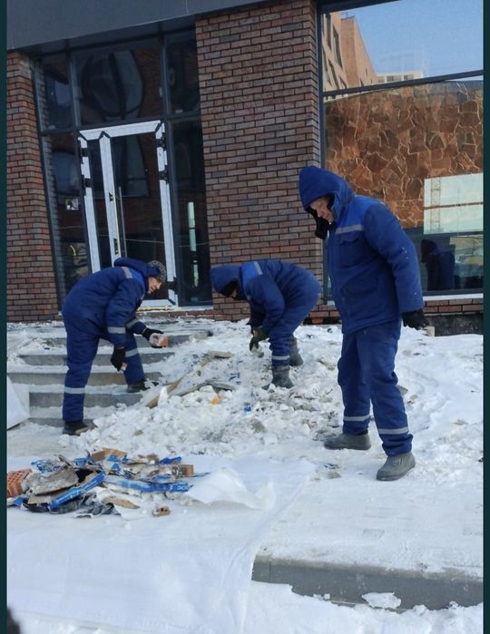 Ручная уборка снега в Астане