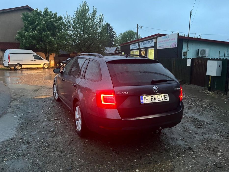 SKODA Octavia 2017 — imagine 3