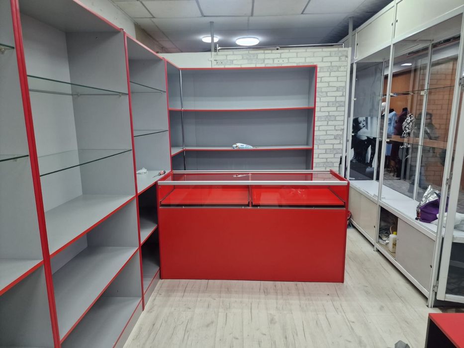 СРОЧНО продам витрины