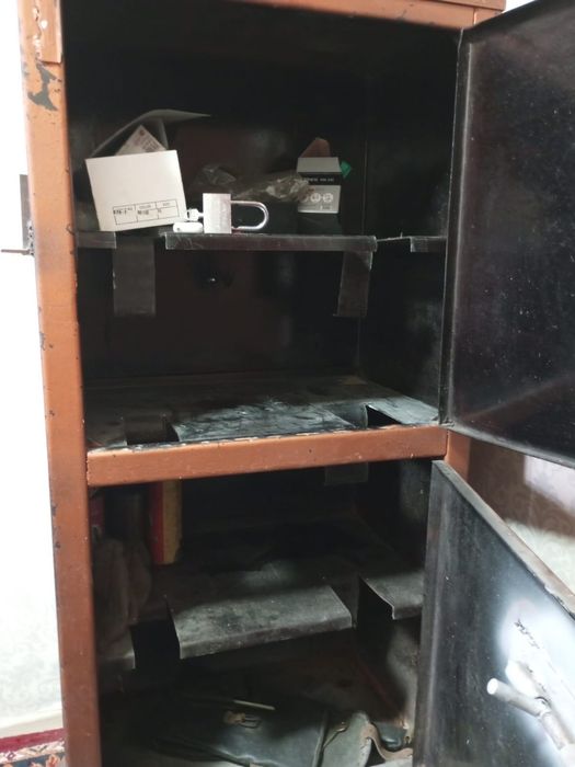 Продается сейф в хорошем состоянии