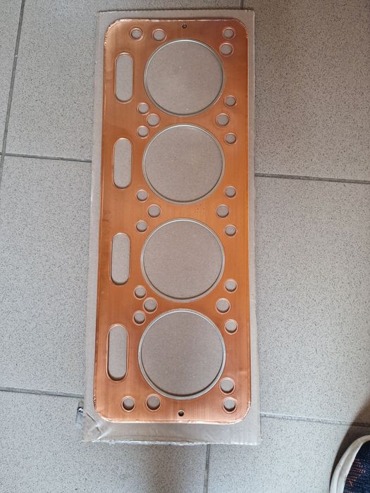 Garnitura chiulasa tractor fiat 615 fiat 715 fiat fiat 650. Fiat 750 d