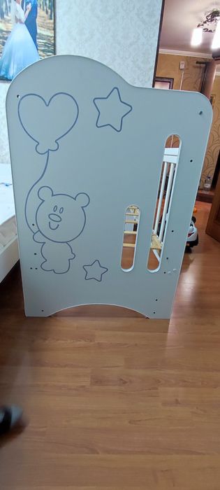 Продам детскую кроватку