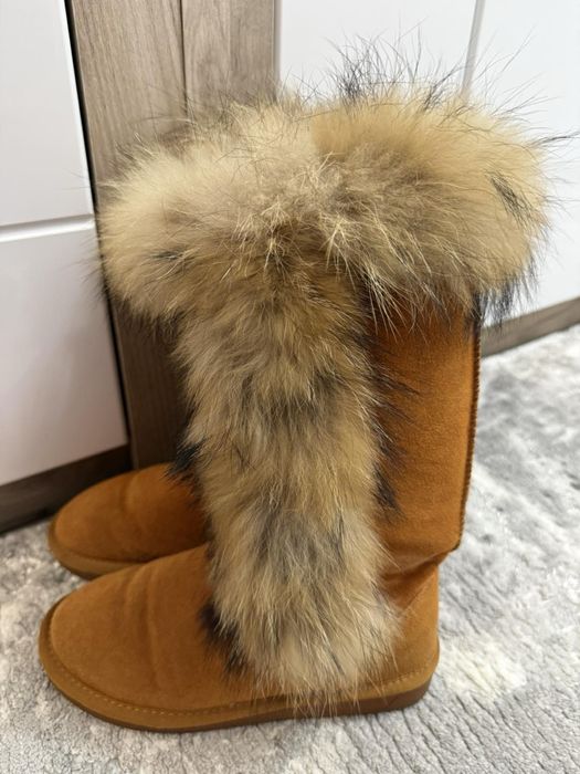 Апрески от велур с много топъл пух и косъм от лисица