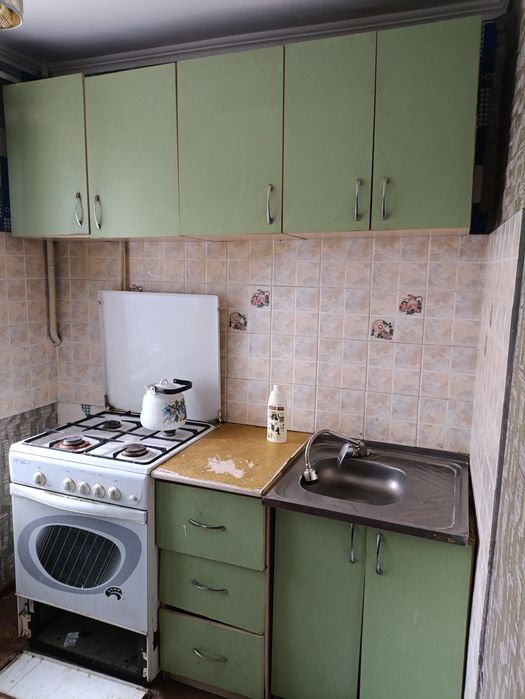 Продам 2х.квартиру.  ул. Айтбаева 33.  Кирпич.