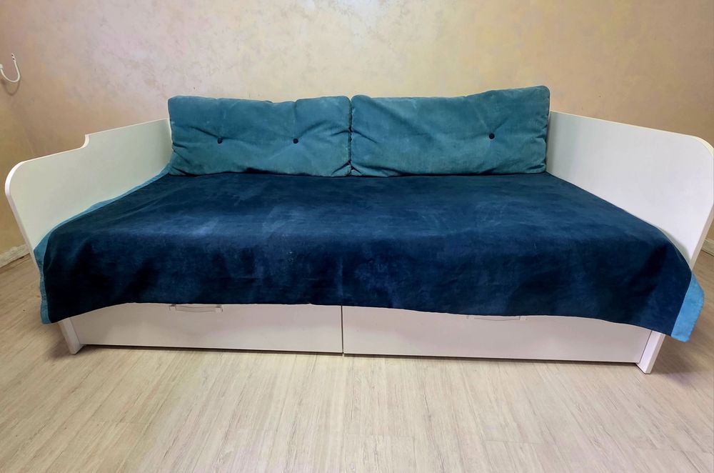 Кровать со шкафчиками