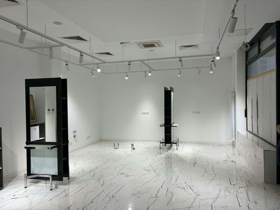 Дава се под наем Магазин в София, Дружба 2 - 58 кв.м за 987.36 € - Снимка #1