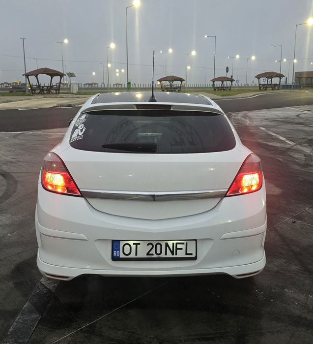 Vand/ Schimb Opel Astra H GTC 2010