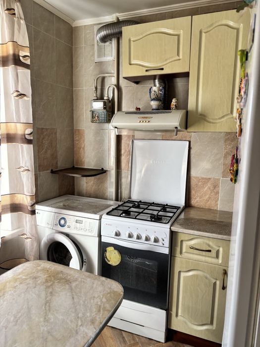 Продам  двухкомнатную квартиру