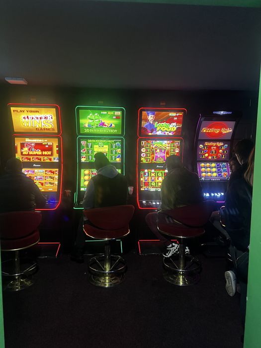 Vand spatiu comercial  aprtament