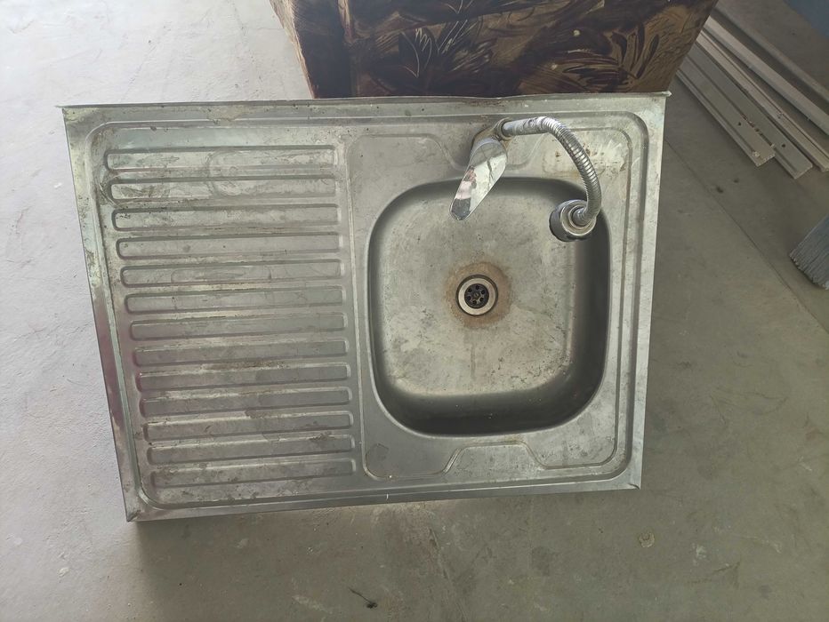 Мойка для кухни сотилади