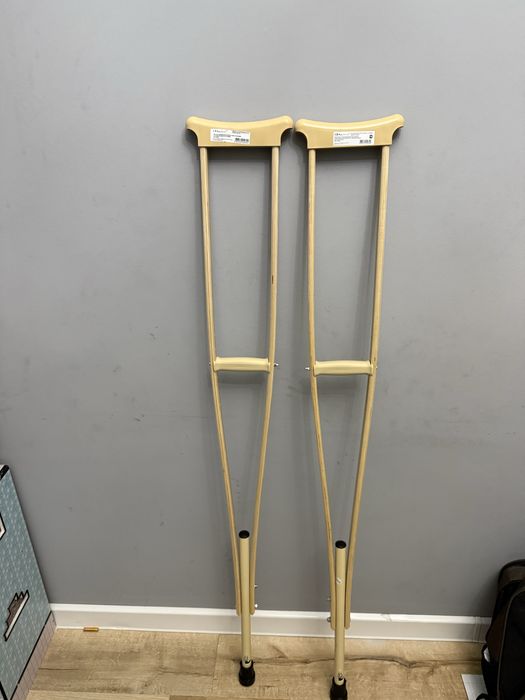 Костыль почти новая