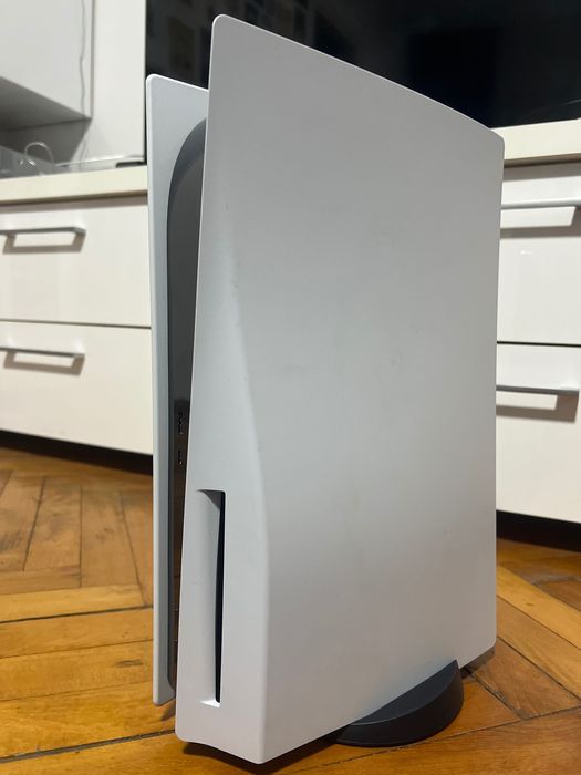 PlayStation5 825GB disk edition cu 2 controllere originale+jocuri