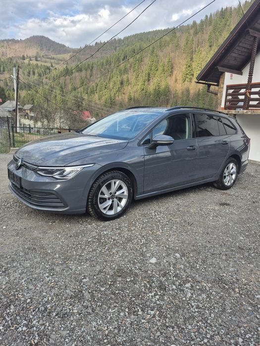 Vând Volkswagen Golf 8 Variant