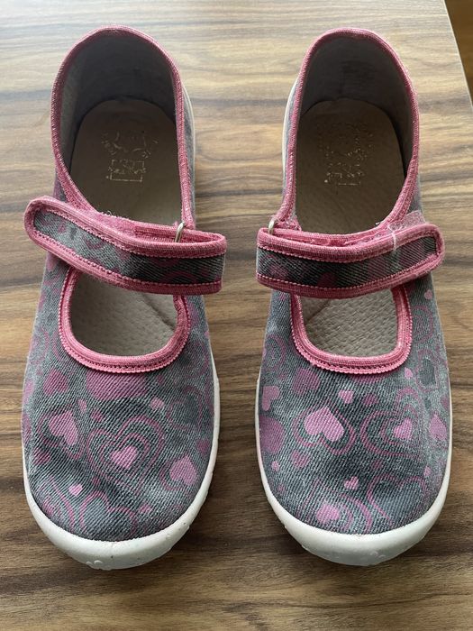 Пантофи за момиче + раничка