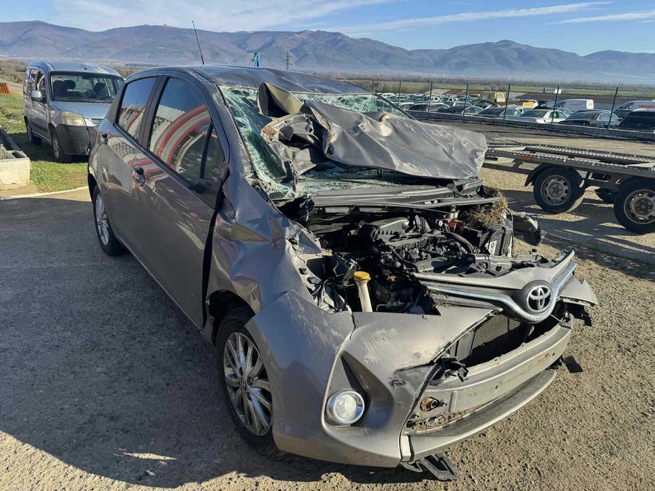 Тойота Ярис 1.3 100кс. /Toyota Yaris 1.3b 100кс.