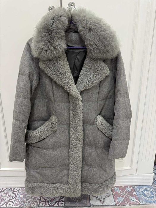 Продам куртку теплую модную