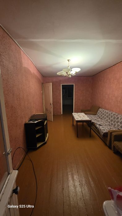 Аренда метро беруни 4.хонали оилага берилади