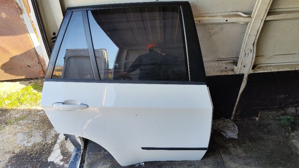 Бели врати БМВ х5 е70