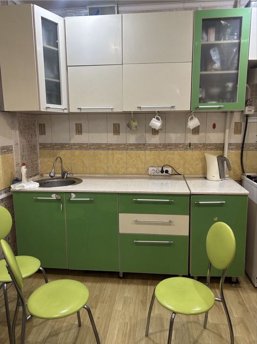 Кухонный гарнитур глянцевый