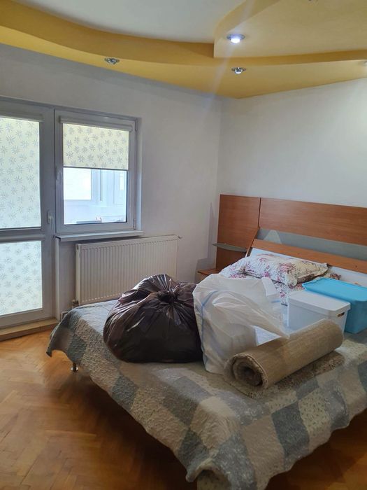 Inchiriez apartament