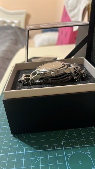 Часы Leatherman Tread Tempo