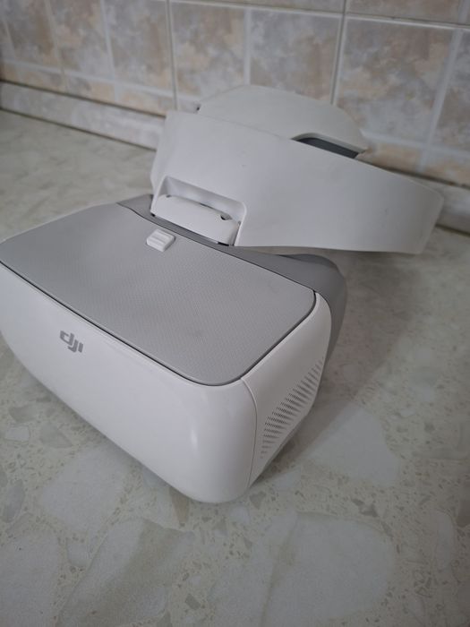 DJI Goggles 1-е поколение, 2017 год