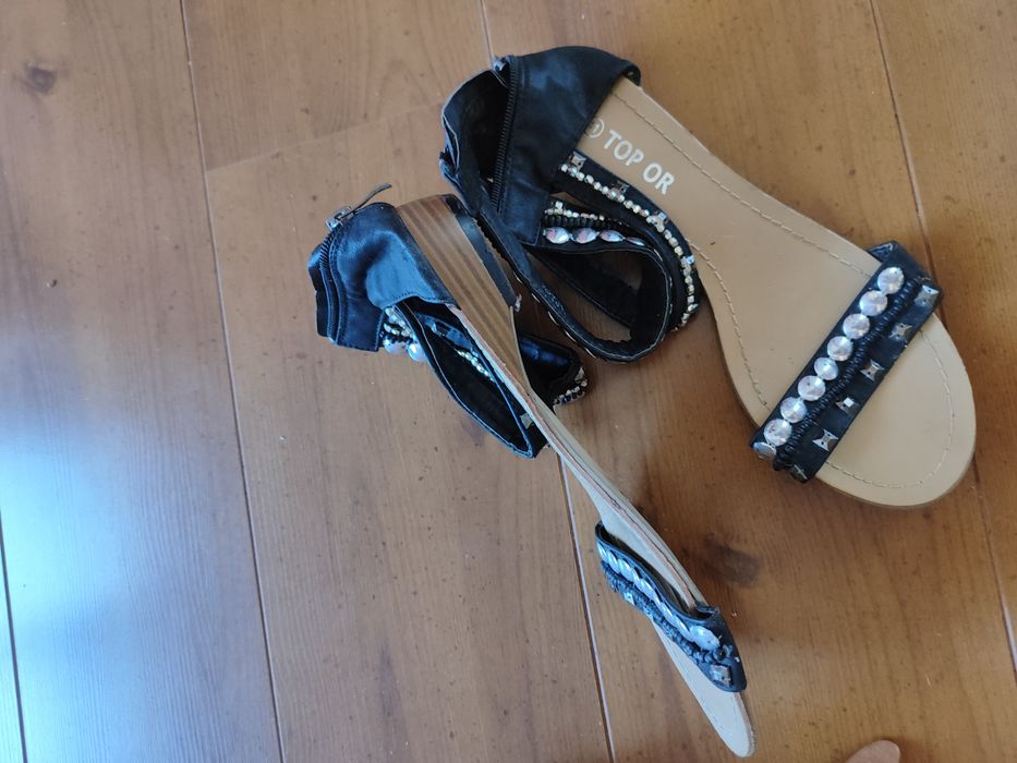 Обувки - дамски - различни модели