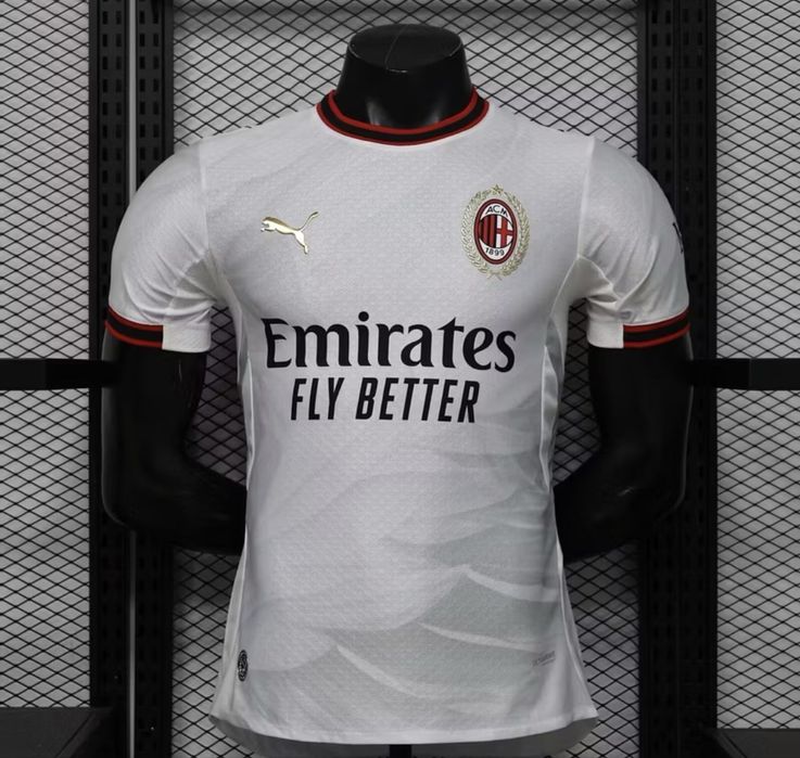 Trixou fotbal barbati , AC Milan 26/27