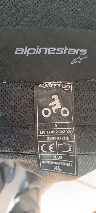 Мото яке Alpinestars