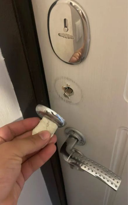 Замена ручек дверей