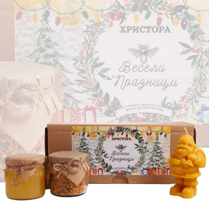 Коледни подаръчни кутии и свещи