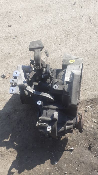 Cutie Viteze Vw Golf6 Passat B7 1.6 CAY din 2012