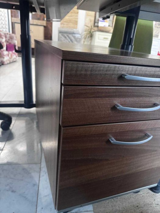 MOBILIER DE BIROU (stare foarte buna)