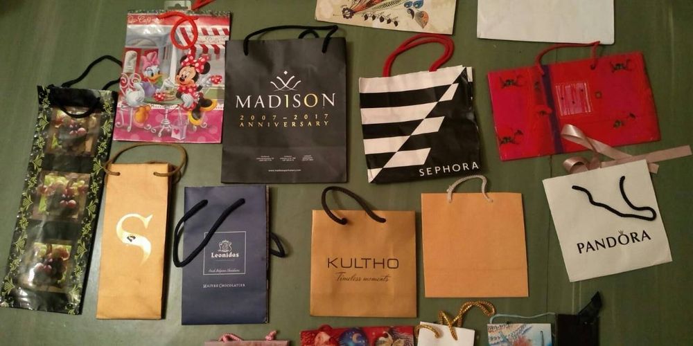 Pungi pt Cadou - Diverse marimi , Brand-uri & modele