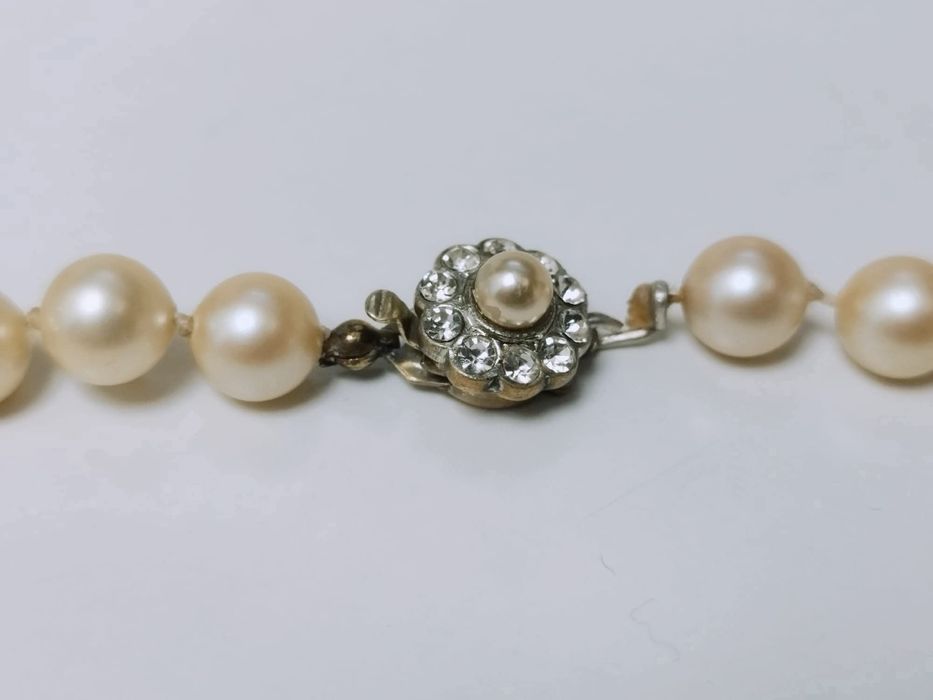 Vechi colier lant perle sticla cu o inchizatoare deosebita, copii